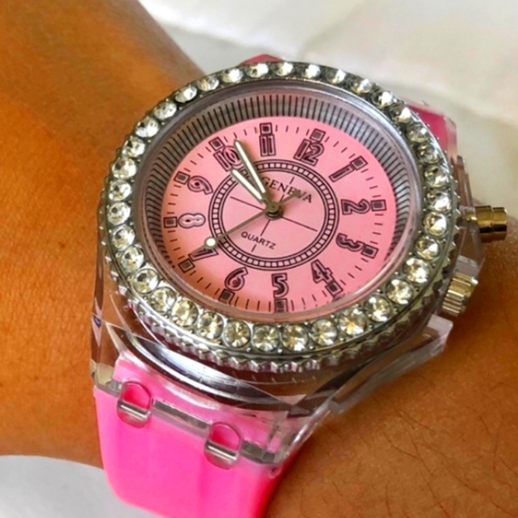 🪩Nwt Pink LED Light Up Watch With Swarvoski Crystals💎 - Picture 6 of 16